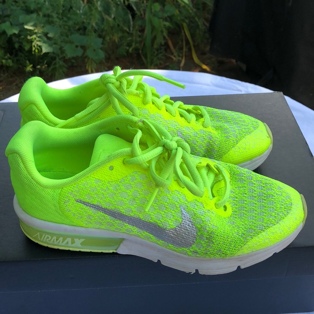 Nike 4.5Y Air Max Sequent 2, kids/boys neon yellow